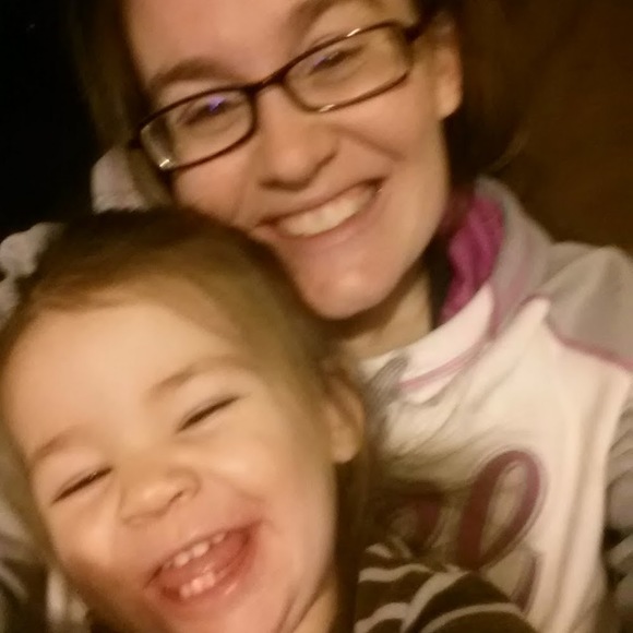 Meet your Posher, Amanda - Picture 1 of 1